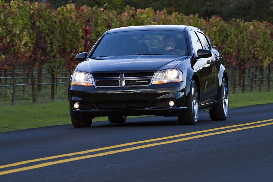  Dodge Avenger 2011 года  (фото 61 из 61)